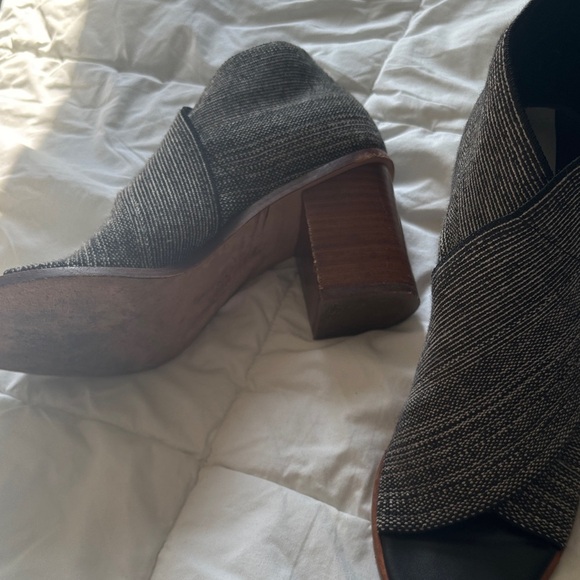 Matt Bernson Black and Gray Ankle Booties - Picture 2 of 8